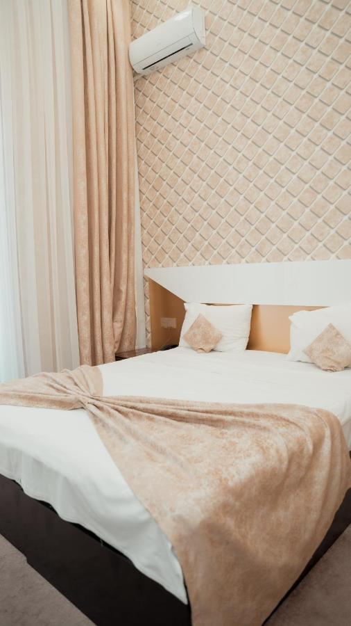 Dionis Baku Hotel エクステリア 写真